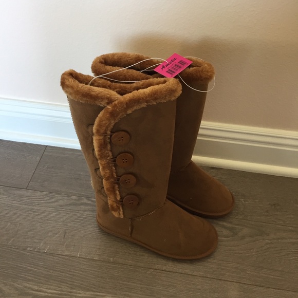 Brown boots